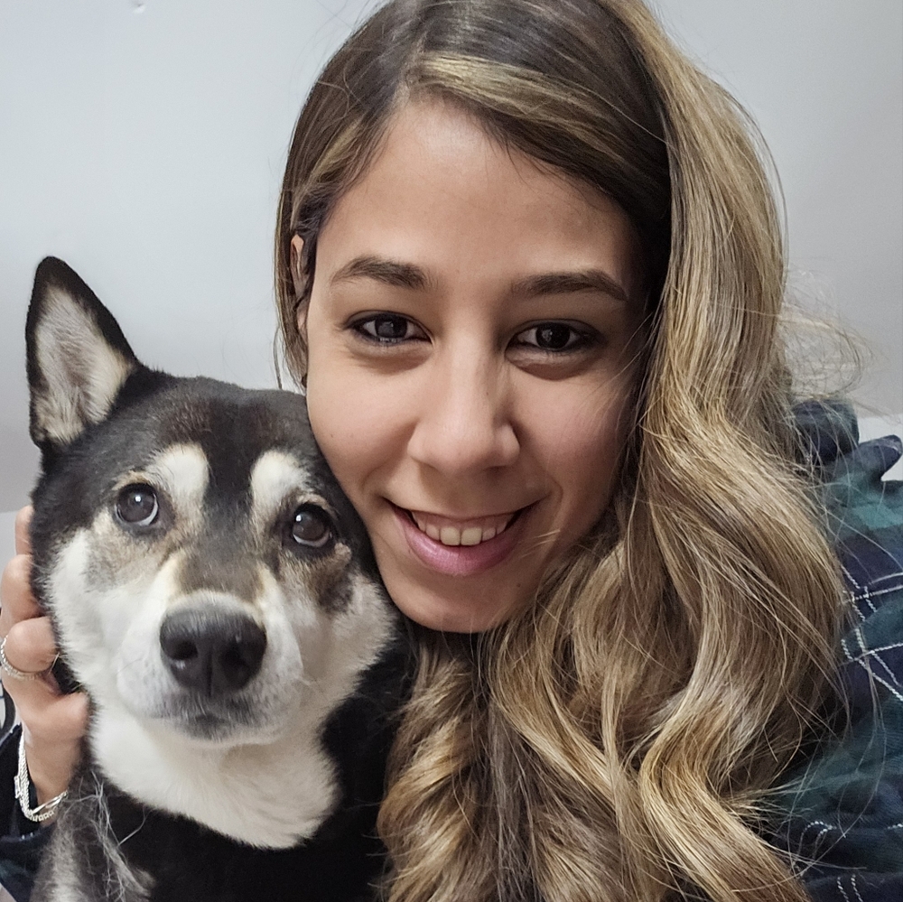 Meet your Posher, Yenisse